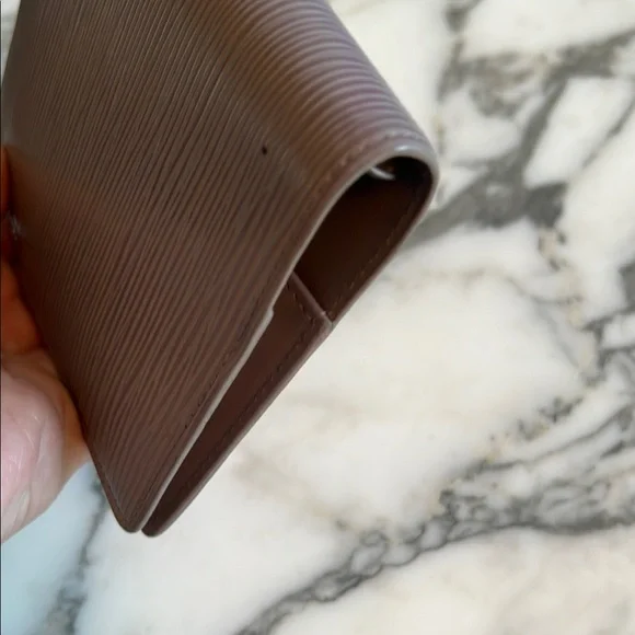 Louis Vuitton Planner & Card Holder - Picture 7 of 9